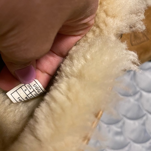 Ugh Bailey Button Triplet boot - Picture 10 of 10